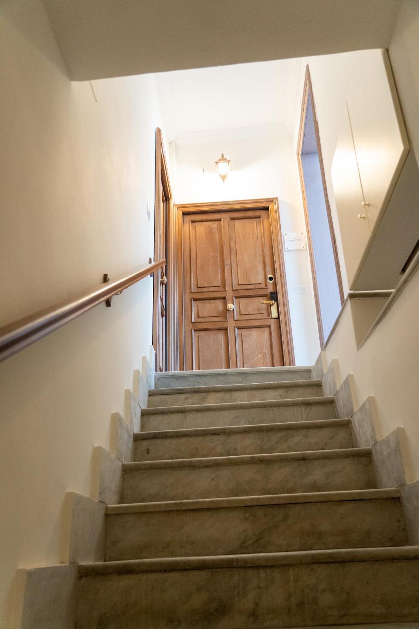 Domus Sibyllina, Palazzo Cavalcanti Neapol Zewnętrze zdjęcie